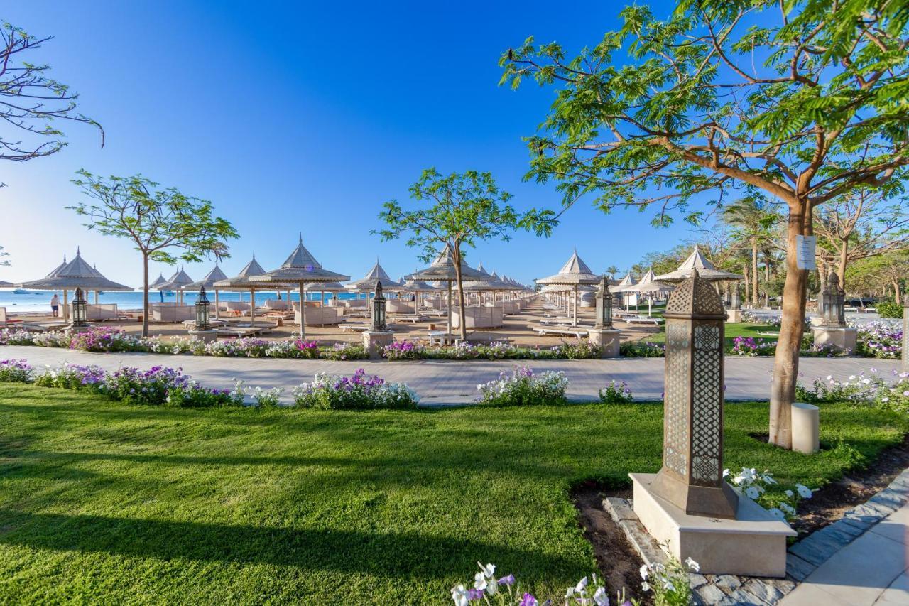 Grand Palace - Couples Only 18 Years Plus (Adults Only) フルガダ エクステリア 写真 The resort's beach