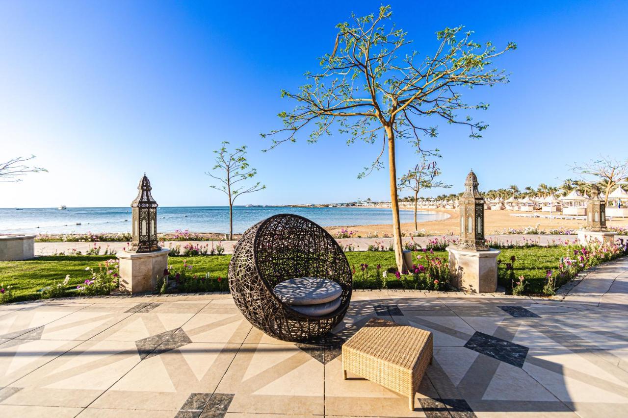 Grand Palace - Couples Only 18 Years Plus (Adults Only) フルガダ エクステリア 写真 View of the Dead Sea from the Dead Sea Spa Resort