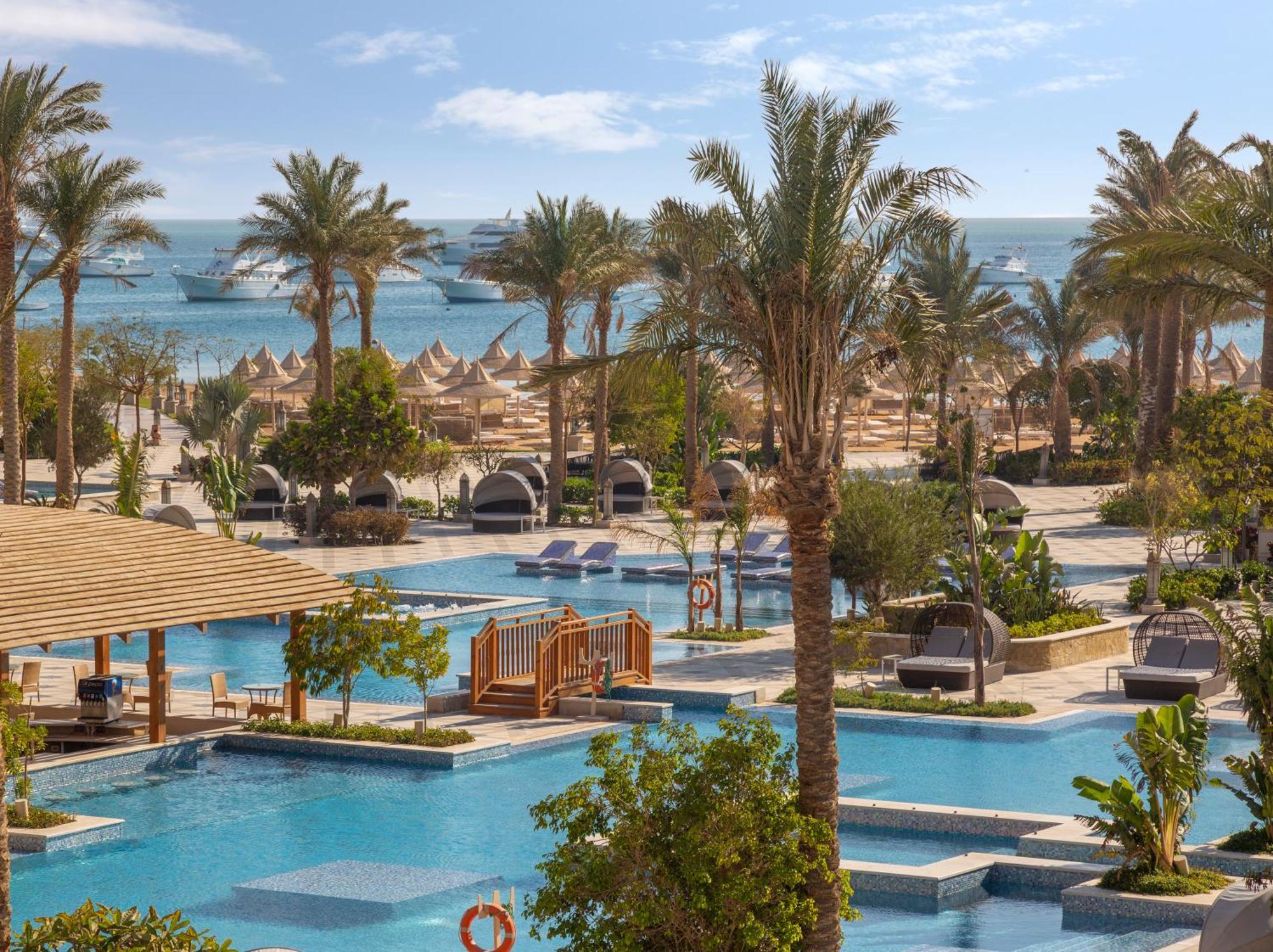 Grand Palace - Couples Only 18 Years Plus (Adults Only) フルガダ エクステリア 写真 Hilton Sharm El Sheikh Resort